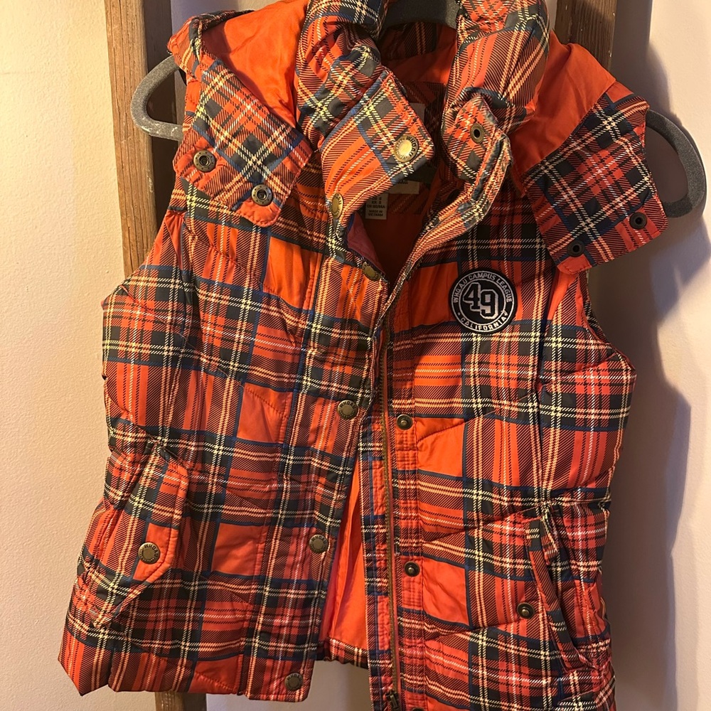 Women’s Red Plaid Puffer Vest with Patch